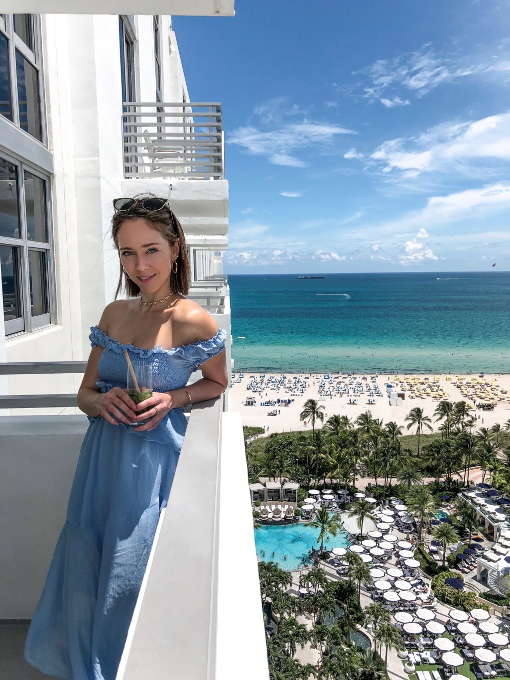Laura Kassab no hotel Loews Miami Beach nos Estados Unidos